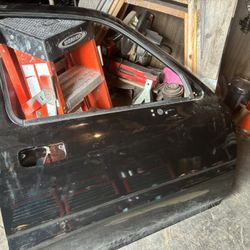 190 Toyota Pickup Passenger Side Door $100 Firm On Price 