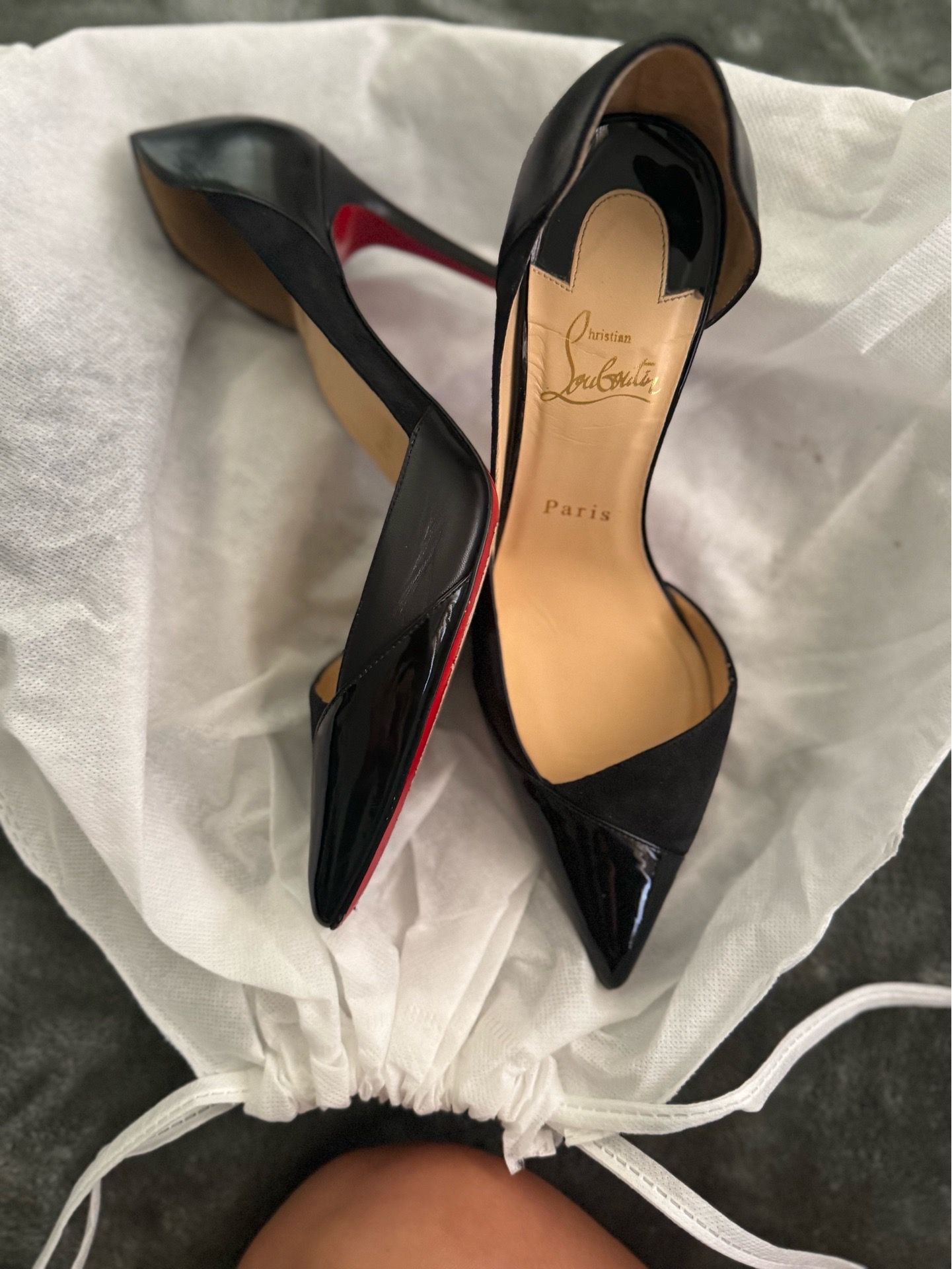 Christian louboutin (red bottom) 37