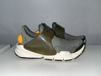NIKE Sock Dart SE Gold Leaf Running Shoes Women's 7 Slip On Sneakers 862412-300