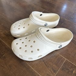 Crocs Men size 9