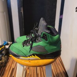 Jordan 5 Oregon Size 9 $200