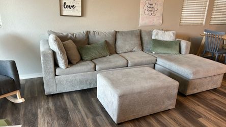 Sectional couch
