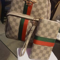 Mochila Con Cartera