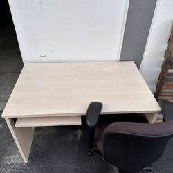 Computer Table With Keyboard Drawer And Chair