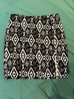 Black and White Geometric Print Mini Skirt Small