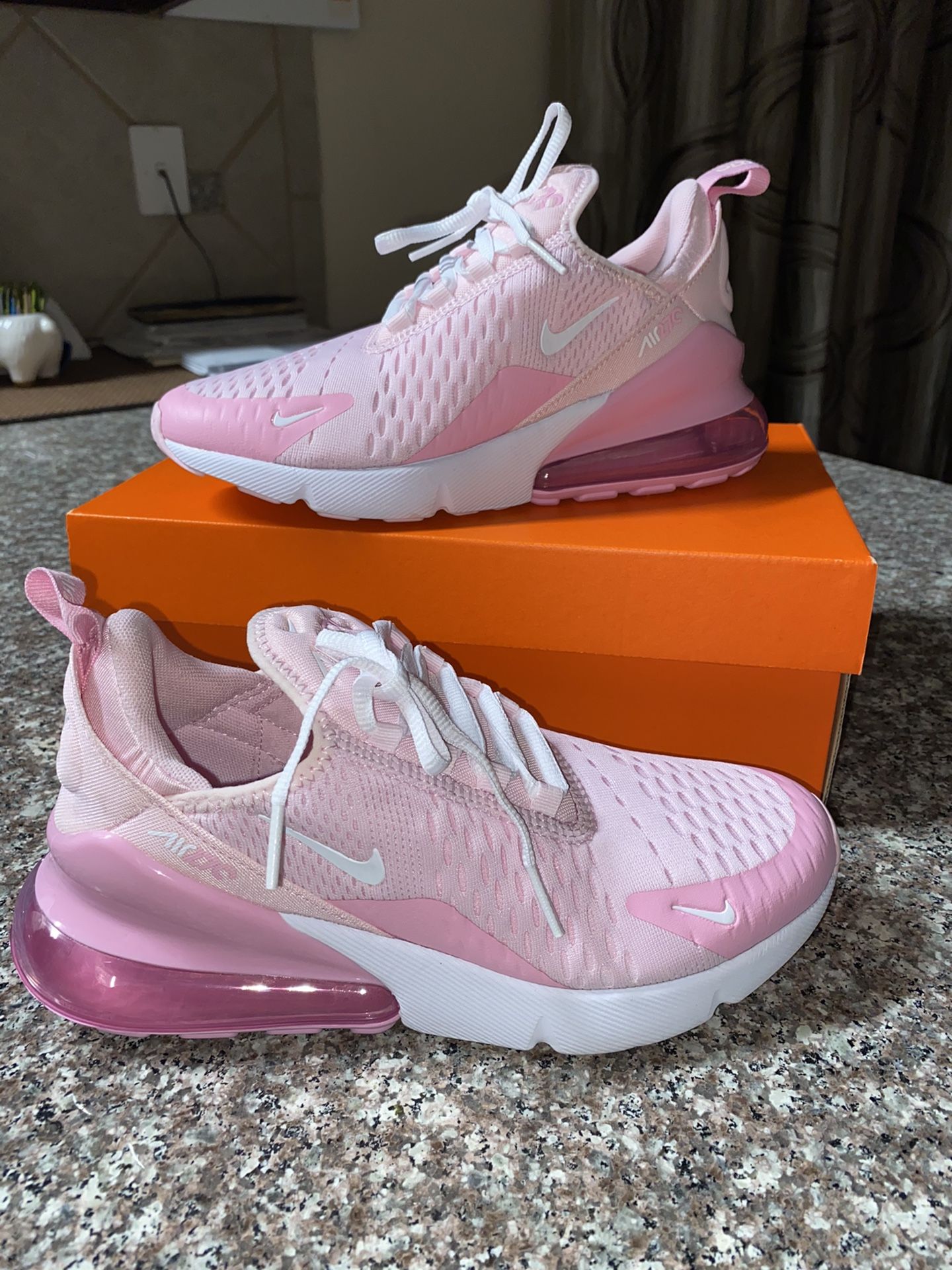 Nike Air Max 270 Women’s Size 6.5 (6 1/2) 