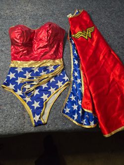 Wonder Woman Costume, Size 10