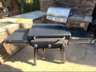 Traeger Flatrock 3-Burner Flat Top Griddle