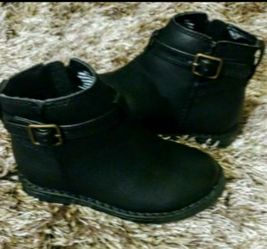 Baby Gap Black Boots 7 toddler