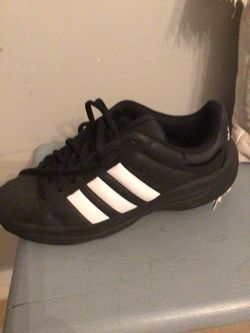 Mens Adidas tennis shoes Sz 11