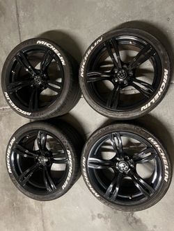 BMW M6 style 343 oem wheels gloss black 20”