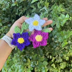 Crochet Flower Accent 