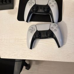 Ps5 With 2 Controllers 