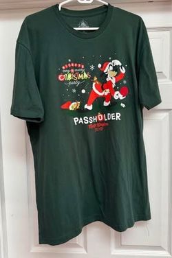 Disney T-shirt Magic Kingdom Mickey's Very Merry Christmas Party 2019 Size XL just $5