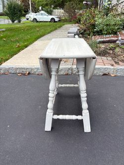 Vintage Wood Drop Leaf Gate Leg Table Turned Legs