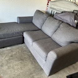 Gray Sectional Couch w/ Chaise – Priced to Sell