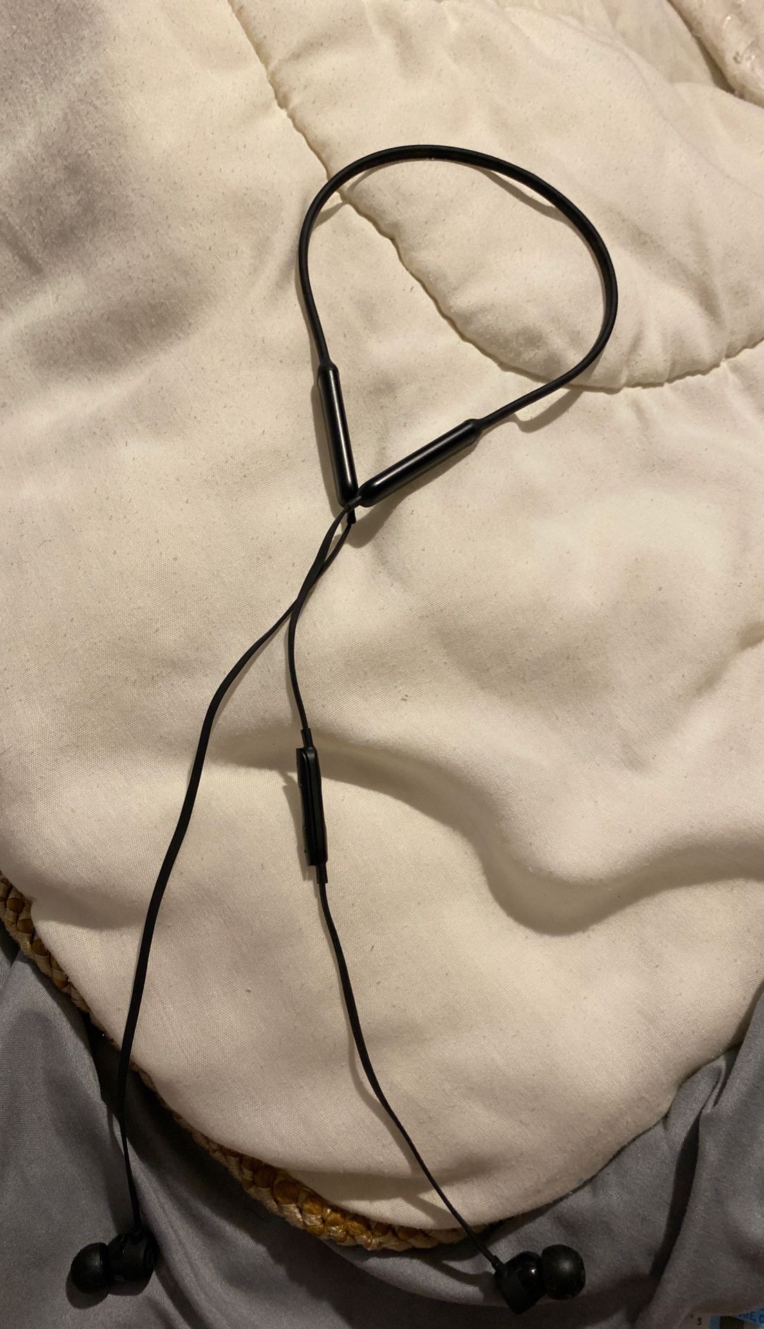 Beats x