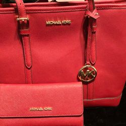 MICHEAL KORS 