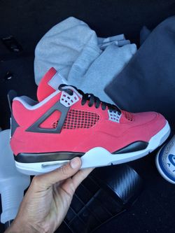 Air Jordan 4 Retro and retro 3
