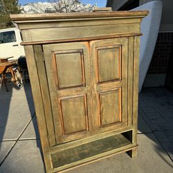 Vintage! TV Cabinet Hutch Wooden Green