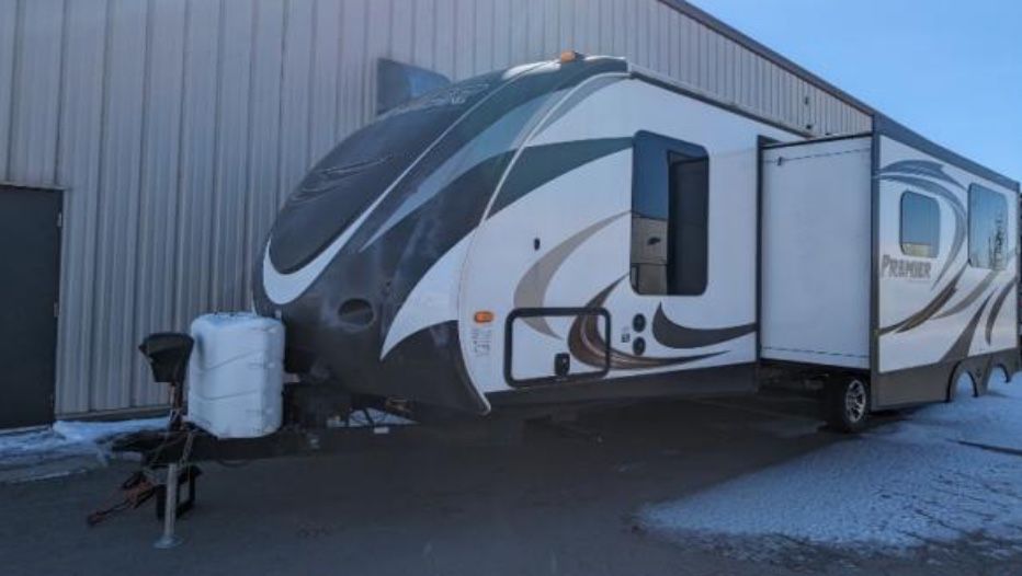 2014 Keystone Premier Ultra Lite