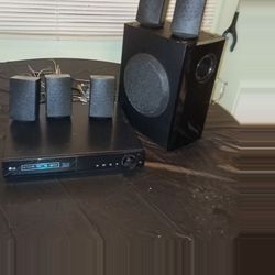 3D Blu-ray DVD player with USB, five speakers and a subwoofer