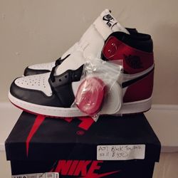 Deadstock Jordan Retro 1 Black Toe Size 10.5 2016 Release
