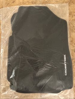 NEW Subaru Crosstrek Limited 2024 carpeted floor mats