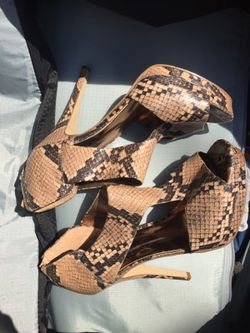 Worn once great condition no scuffs on heels size 11