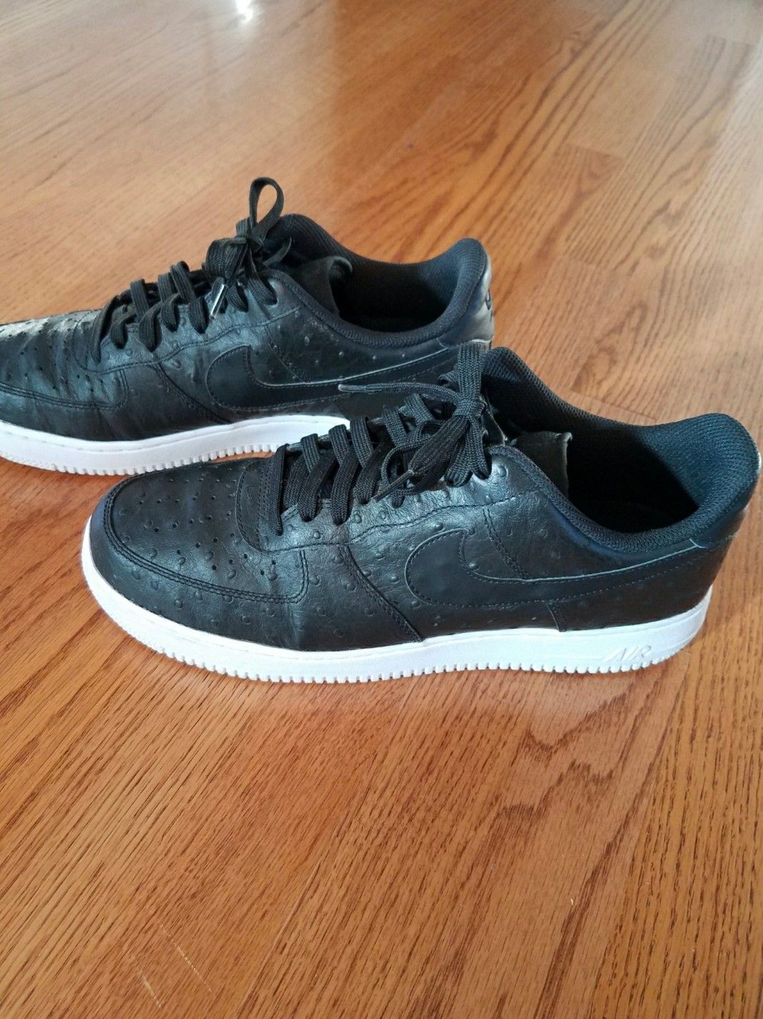 Black nike air force ones