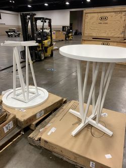 (New) in box 2 New white Bar Tables And Black Bar Stools
