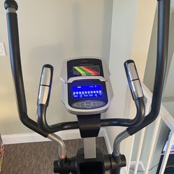 Sunny Health & Fitness Programmable Magnetic Elliptical