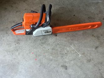 Stihl Gas-Powered Chainsaw with Bar Cover