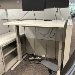 Electric Adjustable Desk 