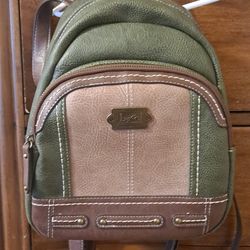 BOC  Born CONCEPT Backpack Purse Adjustable Straps. Olive Green   Like New.  Chandler Pick Up Cash Only $35
