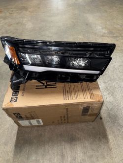 2023-25 Honda Pilot Right Headlight Assy