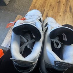 Jordan 4 White Cement 