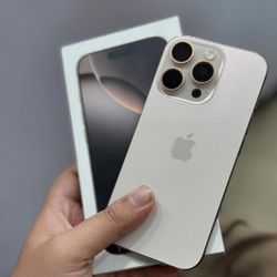 iPhone 16 Pro Max Unlocked / Liberado 😃