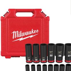 Milwaukee SHOCKWAVE Impact Duty 1/2in.-Drive 6- Point Socket Set, 14-Pc., Metric, Model# 49-66-7014