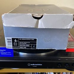2004 FLINT 13’S Size 6Y