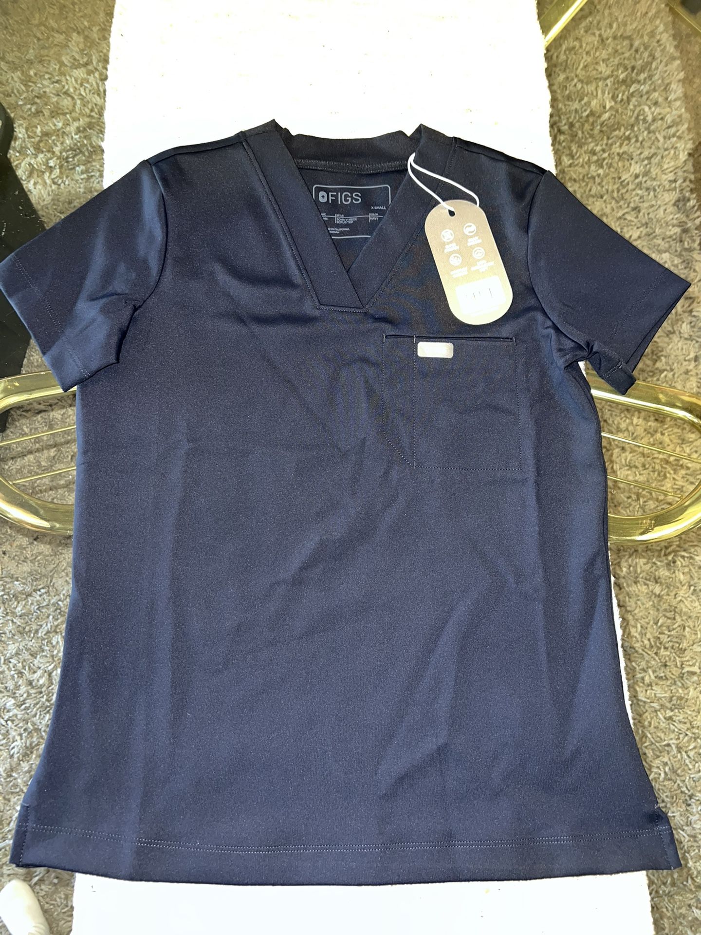 Figs NWT Women’s Sona Formx Slim V-neck Scrub Top Size XS Navy Blue