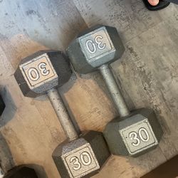 Set Of 30 Lb Weights 