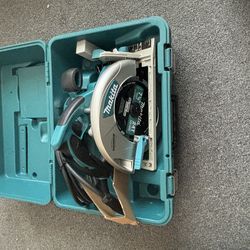 Makita circular saw