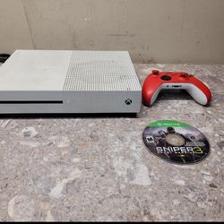 Xbox One S 500GB White + Controller + Game

