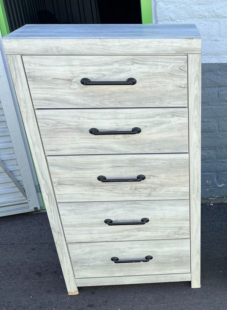 Cambeck 5 Drawer Chest