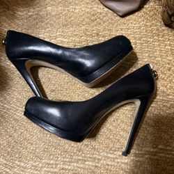 MK Black Heels