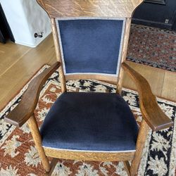  Antique  Oak Rocking chair