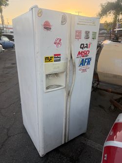 Frigidaire Side-by-Side Refrigerator with Ice Dispenser