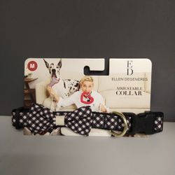 Ellen DeGeneres: adjustable collar M

Medium size. Brand new. Adjustable collar. Hard to find now.  Bow tie