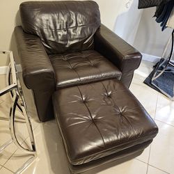 Brown leather Chair with foot ottoman